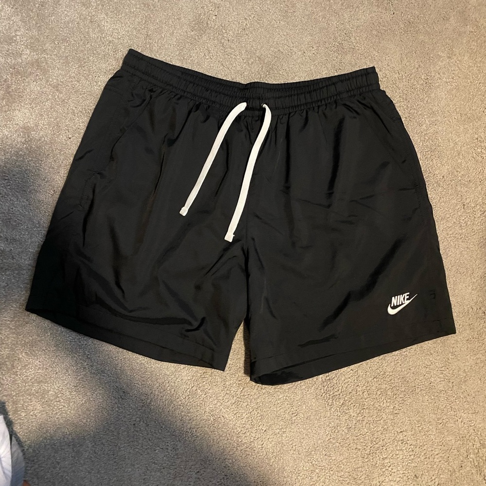 Nike men’s short large black
